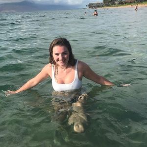 Meet your Posher, Kenna